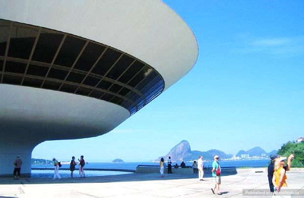 Оскар Нимейер Oscar Niemeyer, Музей современного искусства в Нитерое