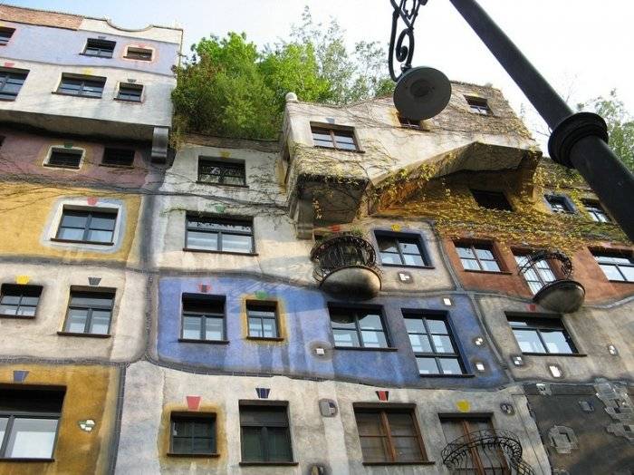 Необычная архитектура Фриденсрайха Хундертвассера (Friedensreich Hundertwasser)