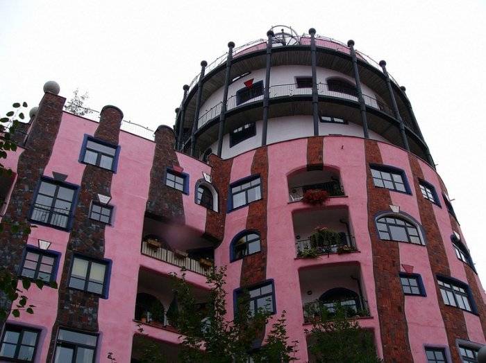 Необычная архитектура Фриденсрайха Хундертвассера (Friedensreich Hundertwasser)