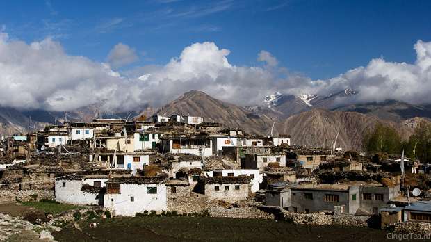 Нако, Nako village