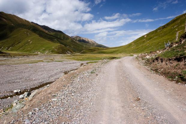 дорога к горе Амнэ-Мачин, way to Amnye Machen mountain